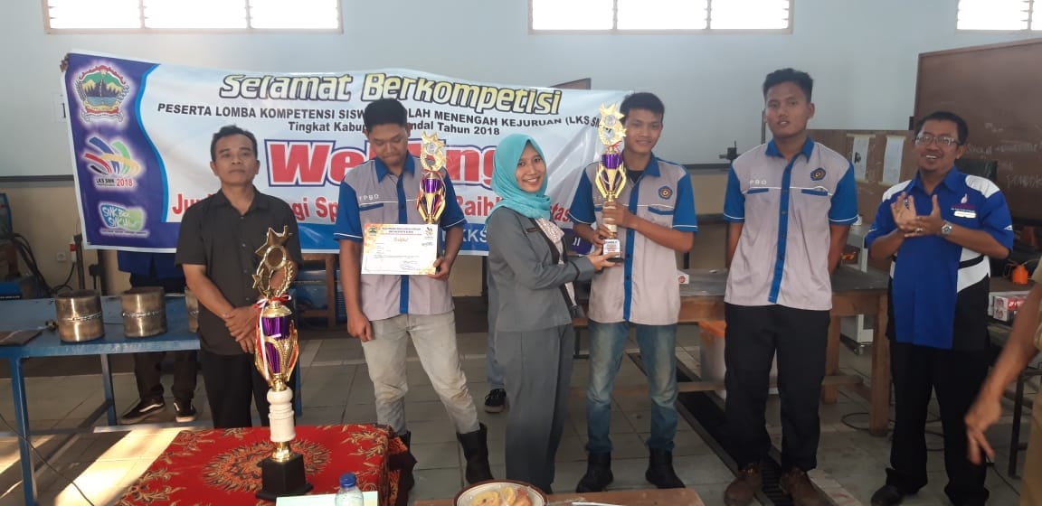 Prestasi Siswa SMK Bina Utama Dalam LKS Kabupaten Tahun 2018